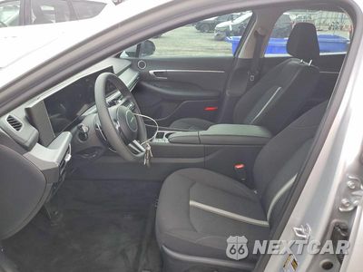 Zdjęcie 7 z 12 samochodu: 2025 HYUNDAI SONATA SEL VIN:KMHL64JA4SA493104 - miniatura