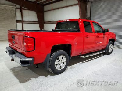 Trzecie zdjęcie samochodu z tyłu: 2016 CHEVROLET SILVERADO K1500 LT VIN:1GCVKREC3GZ198330 - miniatura