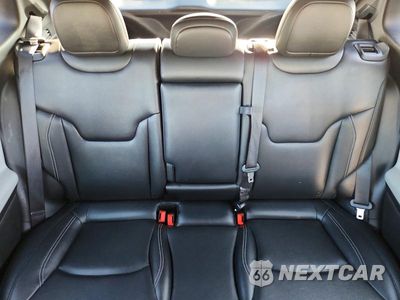 Zdjęcie 10 z 15 samochodu: 2025 JEEP COMPASS LIMITED VIN:3C4NJDCN4ST579050 - miniatura