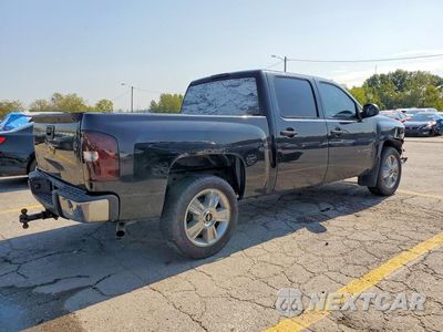 Trzecie zdjęcie samochodu z tyłu: 2013 CHEVROLET SILVERADO K1500 LT VIN:3GCPKSE76DG185683 - miniatura
