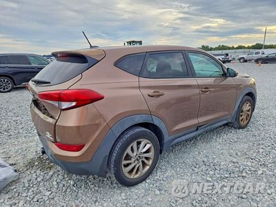 Trzecie zdjęcie samochodu z tyłu: 2016 HYUNDAI TUCSON SE VIN:KM8J23A42GU108541 - miniatura
