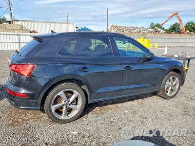Trzecie zdjęcie samochodu z tyłu: 2020 AUDI Q5 TITANIUM PREMIUM PLUS VIN:WA1ENAFY1L2094192 - miniatura