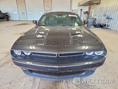 Piąte zdjęcie samochodu w środku: 2019 DODGE CHALLENGER SXT VIN:2C3CDZGG3KH709047 - miniatura