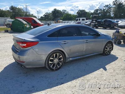 Trzecie zdjęcie samochodu z tyłu: 2015 HYUNDAI SONATA LIMITED 2.0T VIN:5NPE34AB1FH145919 - miniatura