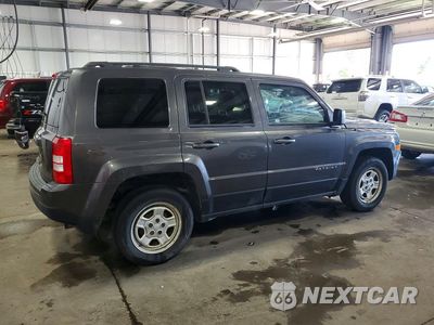 Trzecie zdjęcie samochodu z tyłu: 2017 JEEP PATRIOT SPORT VIN:1C4NJPBA2HD146079 - miniatura