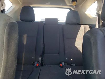 Zdjęcie 10 z 13 samochodu: 2017 TOYOTA RAV4 LE VIN:JTMZFREV8HJ712079 - miniatura
