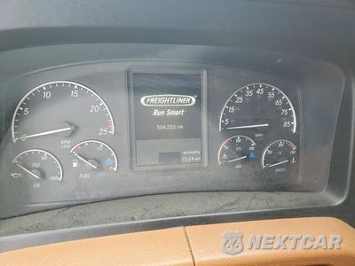 Zdjęcie 9 z 14 samochodu: 2023 FREIGHTLINER CASCADIA 126 SEMI TRUCK VIN:3AKJHHDR0PSNS3867 - miniatura