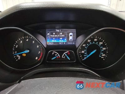 Zdjęcie 9 z 12 samochodu: 2014 FORD FOCUS TITANIUM VIN:1FADP3J29EL104156 - miniatura