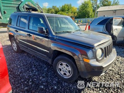 Czwarte zdjęcie samochodu z boku: 2014 JEEP PATRIOT VIN:1C4NJPBB4ED915864 - miniatura