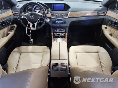 Zdjęcie 8 z 12 samochodu: 2012 MERCEDES-BENZ E 350 VIN:WDDHF5KB8CA626350 - miniatura