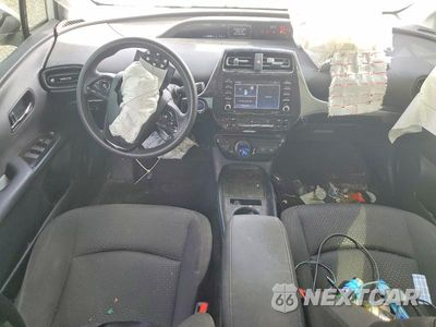 Zdjęcie 8 z 13 samochodu: 2021 TOYOTA PRIUS LE VIN:JTDKAMFU0M3148189 - miniatura