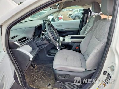 Zdjęcie 7 z 14 samochodu: 2025 TOYOTA SIENNA LE VIN:5TDKSKFC3SS207983 - miniatura
