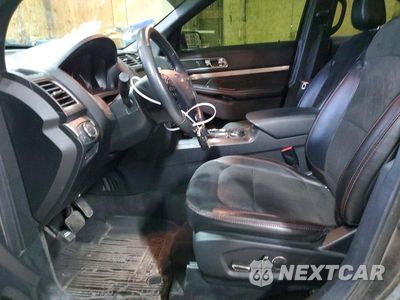 Zdjęcie 7 z 13 samochodu: 2018 FORD EXPLORER XLT VIN:1FM5K8D81JGB24829 - miniatura