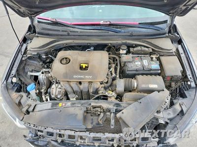 Zdjęcie 11 z 13 samochodu: 2018 HYUNDAI ELANTRA SE VIN:5NPD74LF9JH345620 - miniatura