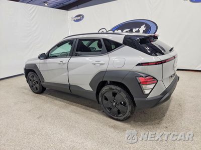 Drugie zdjęcie samochodu z przodu: 2026 HYUNDAI KONA SEL SPORT VIN:KM8HF3AB0TU455099 - miniatura
