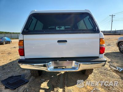 Zdjęcie 6 z 13 samochodu: 2003 TOYOTA TACOMA BASE VIN:5TEPM62NX3Z228350 - miniatura