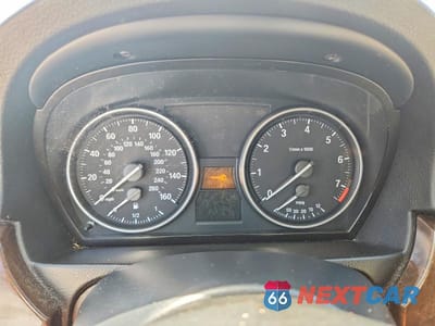 Zdjęcie 9 z 12 samochodu: 2009 BMW 3ER I SULEV VIN:WBAPH53509A435746 - miniatura