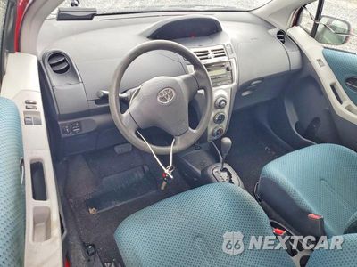 Zdjęcie 8 z 13 samochodu: 2008 TOYOTA YARIS BASE VIN:JTDJT903785212399 - miniatura