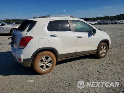 Trzecie zdjęcie samochodu z tyłu: 2019 CHEVROLET TRAX 1LT VIN:KL7CJPSB8KB880807 - miniatura