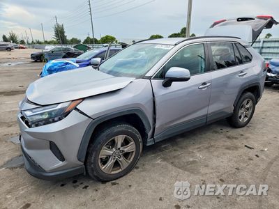 2022 TOYOTA RAV4 XLE 2T3W1RFV9NC194661 - główne zdjęcie licytacji z USA - miniatura