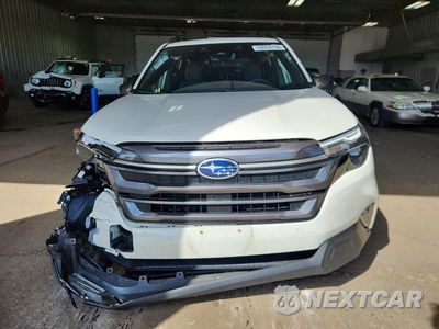 Piąte zdjęcie samochodu w środku: 2025 SUBARU FORESTER PREMIUM VIN:JF2SLDBC3SH473413 - miniatura