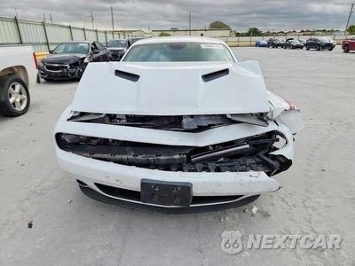 Piąte zdjęcie samochodu w środku: 2016 DODGE CHALLENGER R/T VIN:2C3CDZBT3GH101234 - miniatura