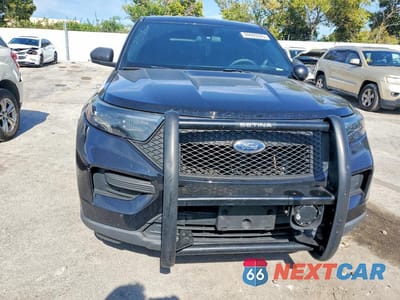Piąte zdjęcie samochodu w środku: 2020 FORD EXPLORER POLICE INTERCEPTOR VIN:1FM5K8AC5LGB22478 - miniatura
