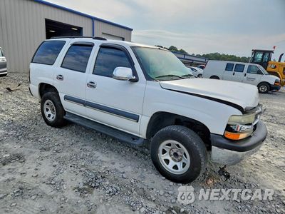 Czwarte zdjęcie samochodu z boku: 2004 CHEVROLET TAHOE C1500 VIN:1GNEC13V14R148306 - miniatura