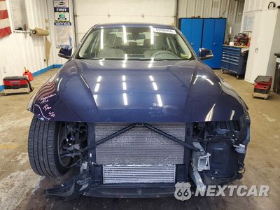 Piąte zdjęcie samochodu w środku: 2018 BMW 320 XI VIN:WBA8A3C54JA491478 - miniatura