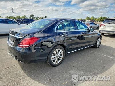 Trzecie zdjęcie samochodu z tyłu: 2019 MERCEDES-BENZ C 300 4MATIC VIN:55SWF8EB5KU312321 - miniatura