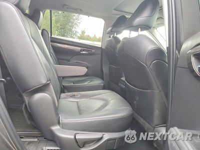 Zdjęcie 11 z 14 samochodu: 2022 TOYOTA HIGHLANDER HYBRID LIMITED VIN:5TDXBRCH6NS545543 - miniatura