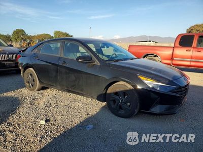 Czwarte zdjęcie samochodu z boku: 2023 HYUNDAI ELANTRA SEL VIN:KMHLM4AG5PU467000 - miniatura