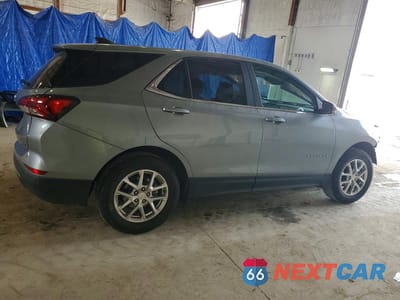 Trzecie zdjęcie samochodu z tyłu: 2024 CHEVROLET EQUINOX LT VIN:3GNAXUEG2RL304256 - miniatura