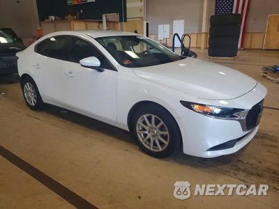 Czwarte zdjęcie samochodu z boku: 2022 MAZDA 3 SELECT VIN:3MZBPABL7NM309497 - miniatura