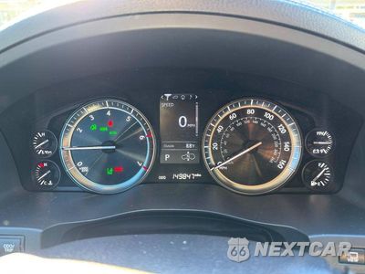 Zdjęcie 8 z 12 samochodu: 2018 LEXUS LX 570 VIN:JTJHY7AX2J4267048 - miniatura