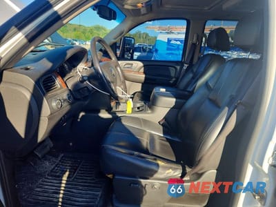 Zdjęcie 7 z 12 samochodu: 2007 CHEVROLET SILVERADO K2500 HEAVY DUTY VIN:1GCHK23677F548044 - miniatura