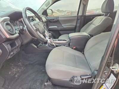 Zdjęcie 7 z 12 samochodu: 2018 TOYOTA TACOMA SR5 V6 VIN:5TFAZ5CN7JX069372 - miniatura