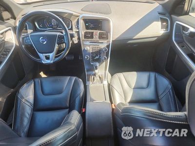 Zdjęcie 8 z 13 samochodu: 2016 VOLVO XC60 T6 R-DESIGN PLATINUM VIN:YV4902RS1G2800745 - miniatura