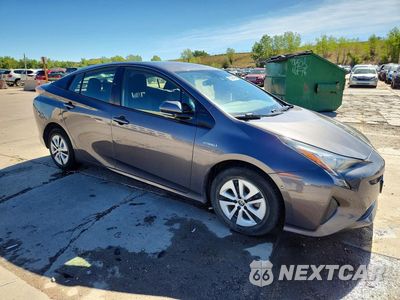 Czwarte zdjęcie samochodu z boku: 2017 TOYOTA PRIUS TWO VIN:JTDKBRFU9H3578268 - miniatura