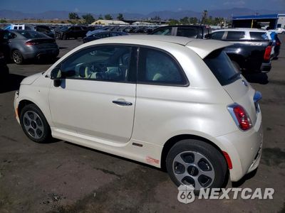Drugie zdjęcie samochodu z przodu: 2019 FIAT 500 ELECTRIC VIN:3C3CFFGE5KT686322 - miniatura