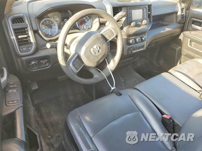 Zdjęcie 8 z 12 samochodu: 2019 RAM 3500 VIN:3C7WRSBJ1KG538421 - miniatura