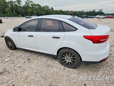 Drugie zdjęcie samochodu z przodu: 2016 FORD FOCUS S VIN:1FADP3E23GL267494 - miniatura