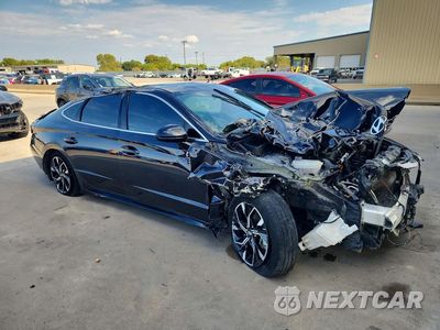 Czwarte zdjęcie samochodu z boku: 2025 HYUNDAI SONATA SEL VIN:KMHL64JA9SA485435 - miniatura