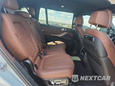 Zdjęcie 11 z 13 samochodu: 2025 BMW X7 XDRIVE40I VIN:5UX23EM01S9W52940 - miniatura