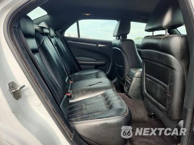 Zdjęcie 10 z 13 samochodu: 2019 CHRYSLER 300 S VIN:2C3CCABG0KH536034 - miniatura