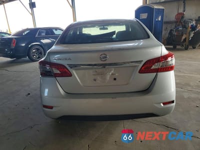 Zdjęcie 6 z 12 samochodu: 2015 NISSAN SENTRA S VIN:3N1AB7AP1FY355831 - miniatura