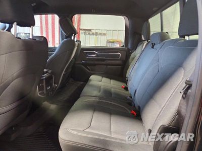 Zdjęcie 10 z 12 samochodu: 2021 RAM 1500 BIG HORN/LONE STAR VIN:1C6SRFFTXMN619420 - miniatura
