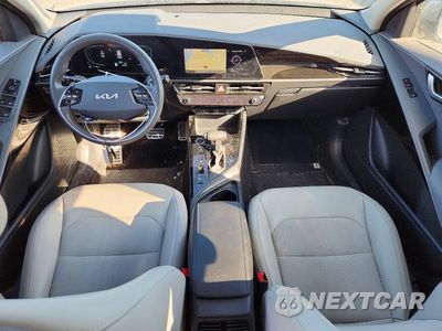 Zdjęcie 8 z 13 samochodu: 2023 KIA NIRO EX VIN:KNDCR3LE5P5049123 - miniatura