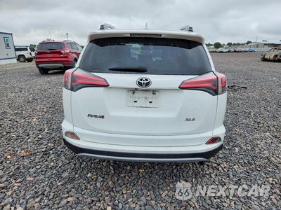 Zdjęcie 6 z 13 samochodu: 2018 TOYOTA RAV4 XLE VIN:JTMWFREV0JJ728902 - miniatura