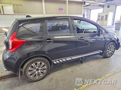 Trzecie zdjęcie samochodu z tyłu: 2014 NISSAN VERSA NOTE S PLUS VIN:3N1CE2CP9EL431811 - miniatura